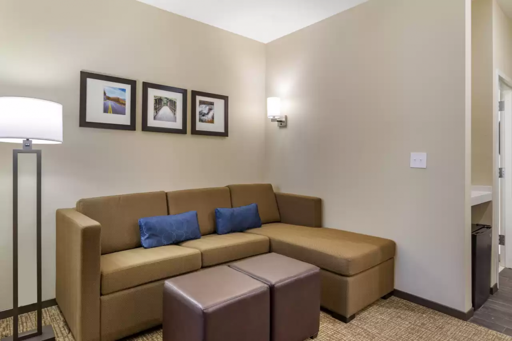 Comfort Suites Newnan GA 12/42