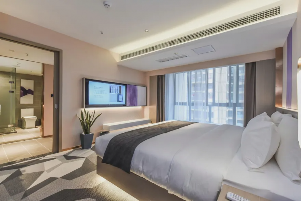 Lifeng Hotel (Chongqing Bishan Light Rail Station Store) 12/31