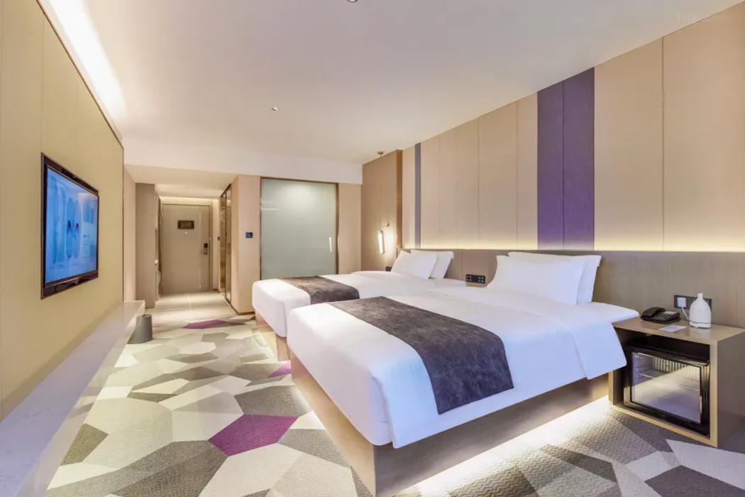 Lifeng Hotel (Chongqing Bishan Light Rail Station Store) 9/31