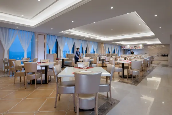 Vienna International Hotel (Chongqing Changshou High-speed Railway Station) 34/48