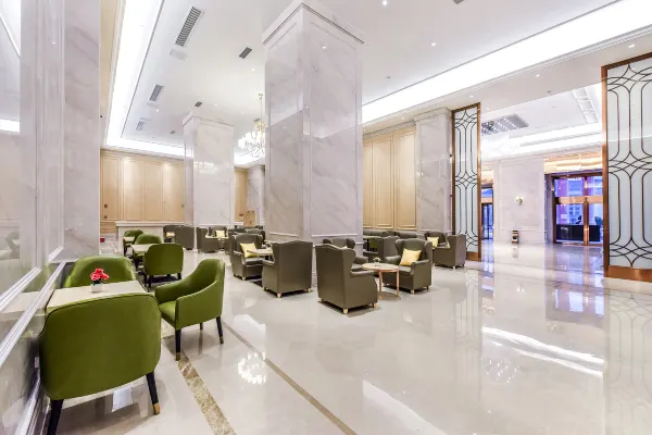 Vienna International Hotel (Nanchuan District Wanda Plaza) 41/56