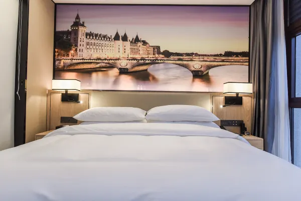 Vienna International Hotel (Nanchuan District Wanda Plaza) 23/56