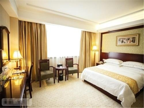 Vienna International Hotel (Shenzhen Guanlan Huanguan South Road) 11/45