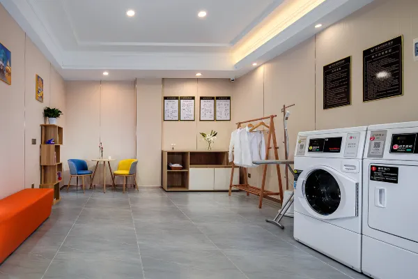 Vienna International Hotel (Shenzhen Guanlan Huanguan South Road) 18/45