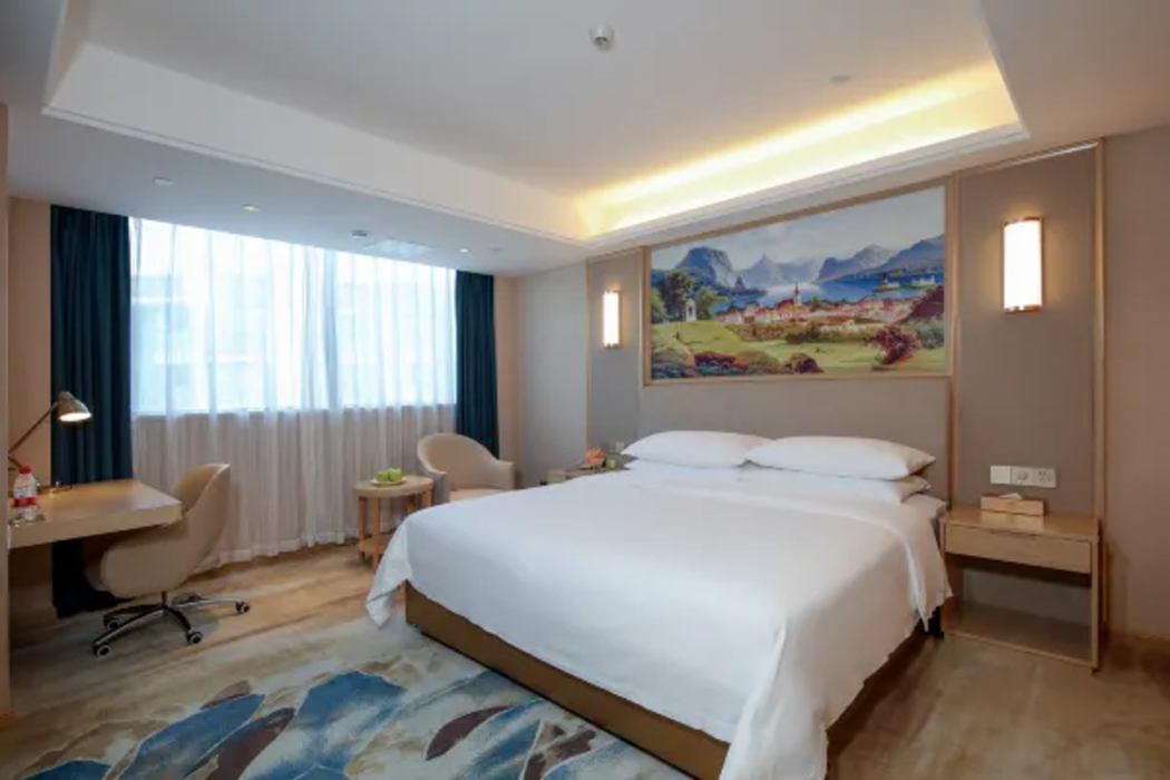 Vienna Hotel (Xinjin Old Pier, Liujianian Metro Station) 22/63