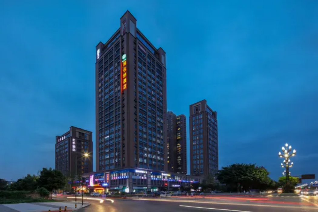 ウィーン ホテル(成都石油大学地下鉄駅) 写真1