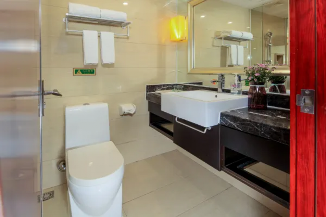 Vienna Hotel (Chengdu Wuhouci Branch) 8/12
