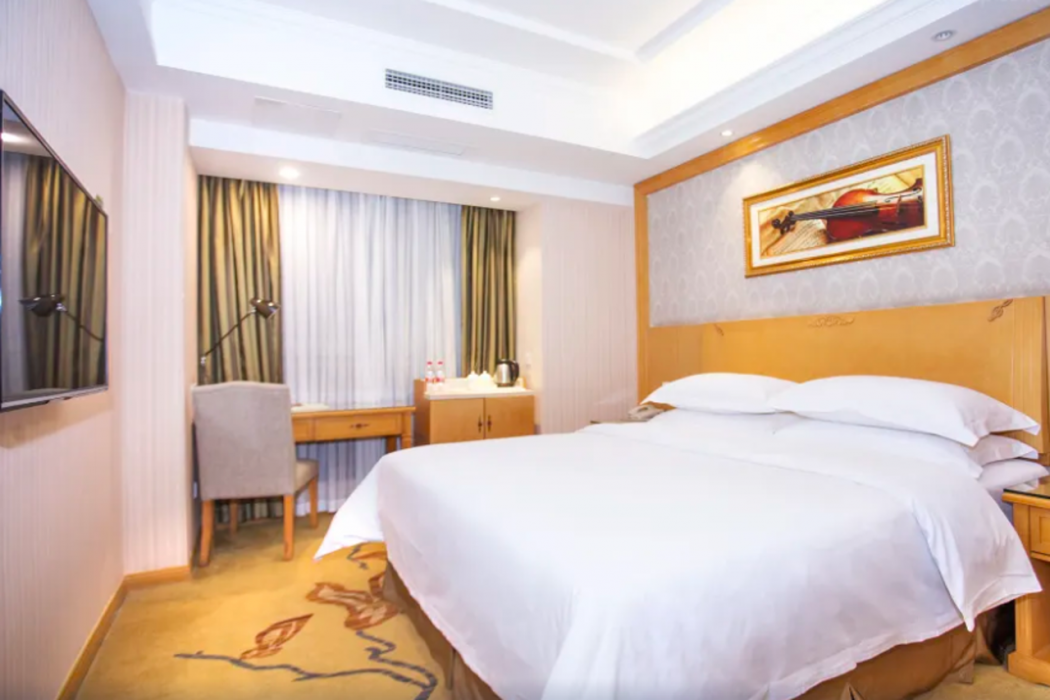 Vienna Hotel Chengdu Chunxi Road Lijiatuo Metro Station 6/9