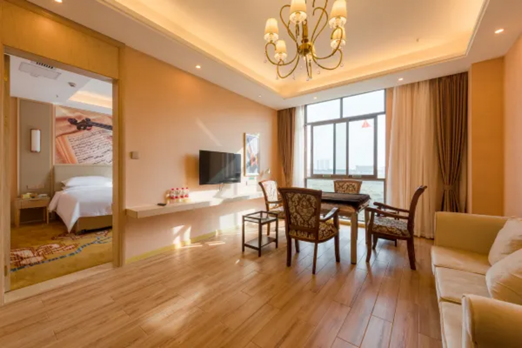 Vienna Hotel (Chongqing Jiangjin Shuangfu store) 24/64