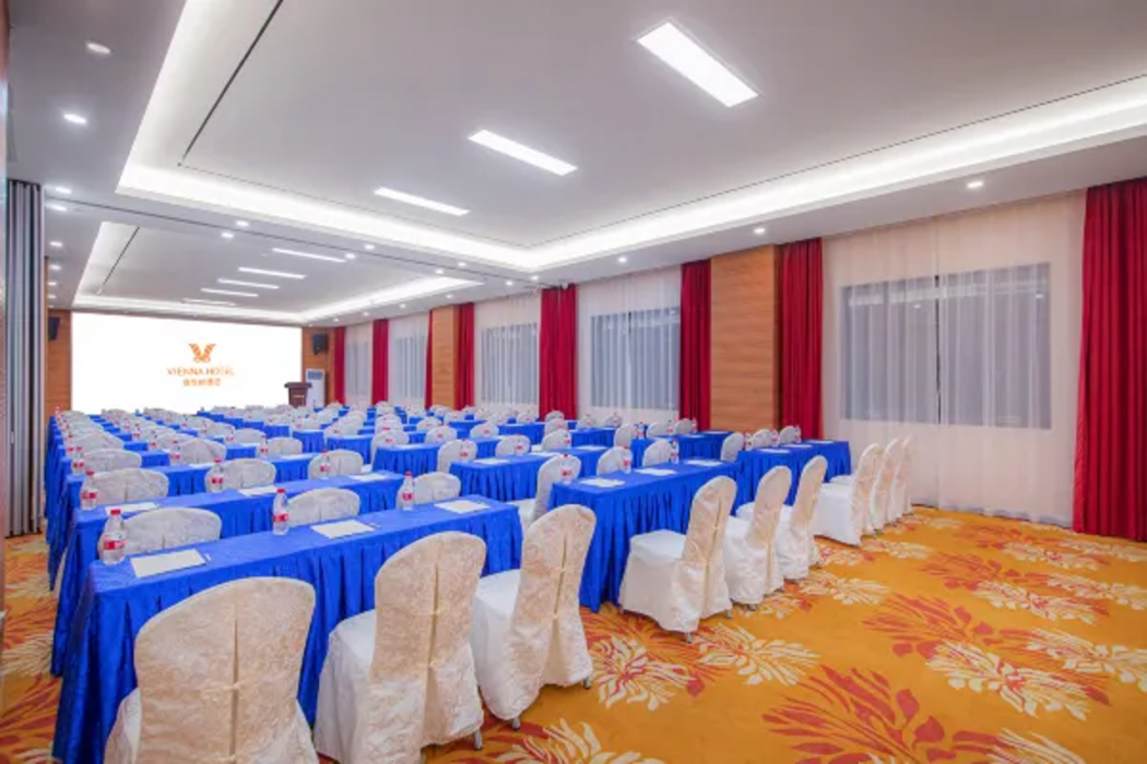 Vienna Hotel(Guangzhou Baiyun International Airport Branch) 17/17