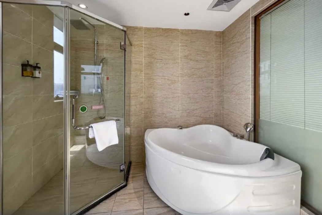Vienna Hotel (Chengdu Convention and Exhibition Center, Intime City) 9/10