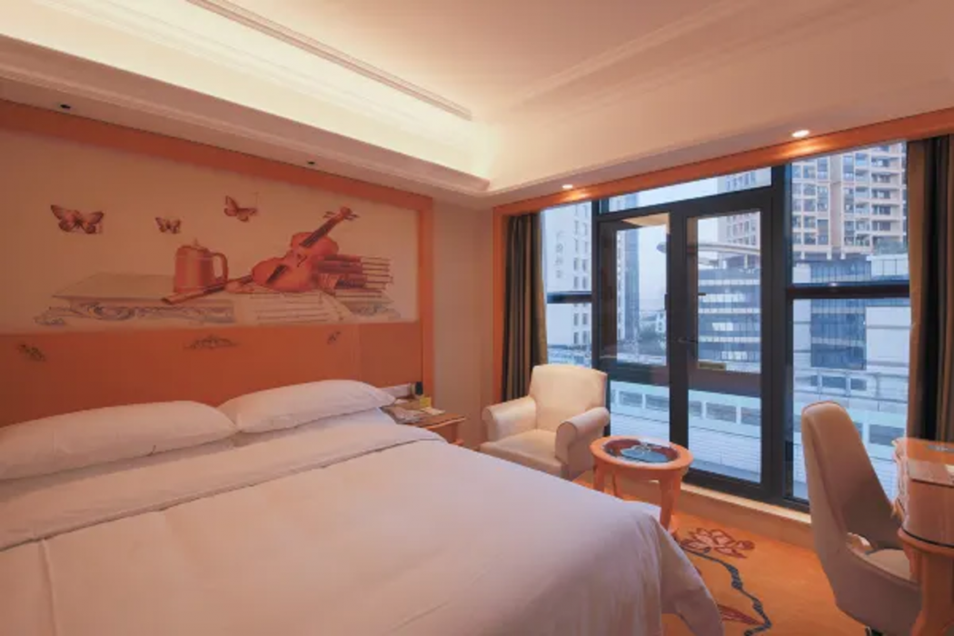 Vienna Hotel (Shenzhen Qinghu Metro Station) 20/54