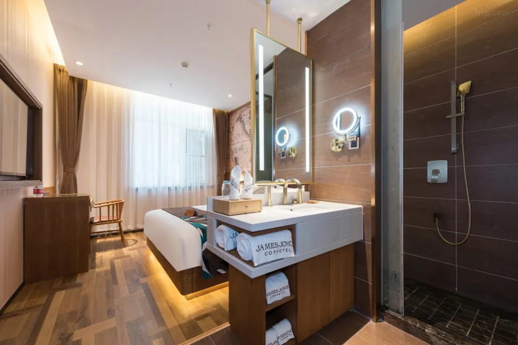 James Joyce Coffetel Hotel (Beijing Sihui East Metro Station) 9/38