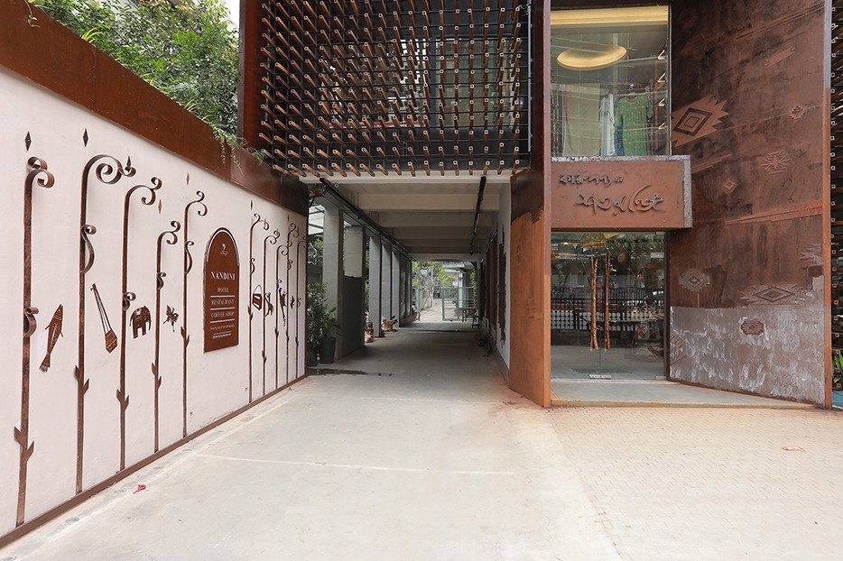 Hotel Nandini 7/70