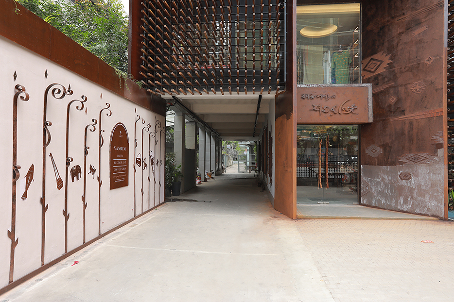 Hotel Nandini 35/70