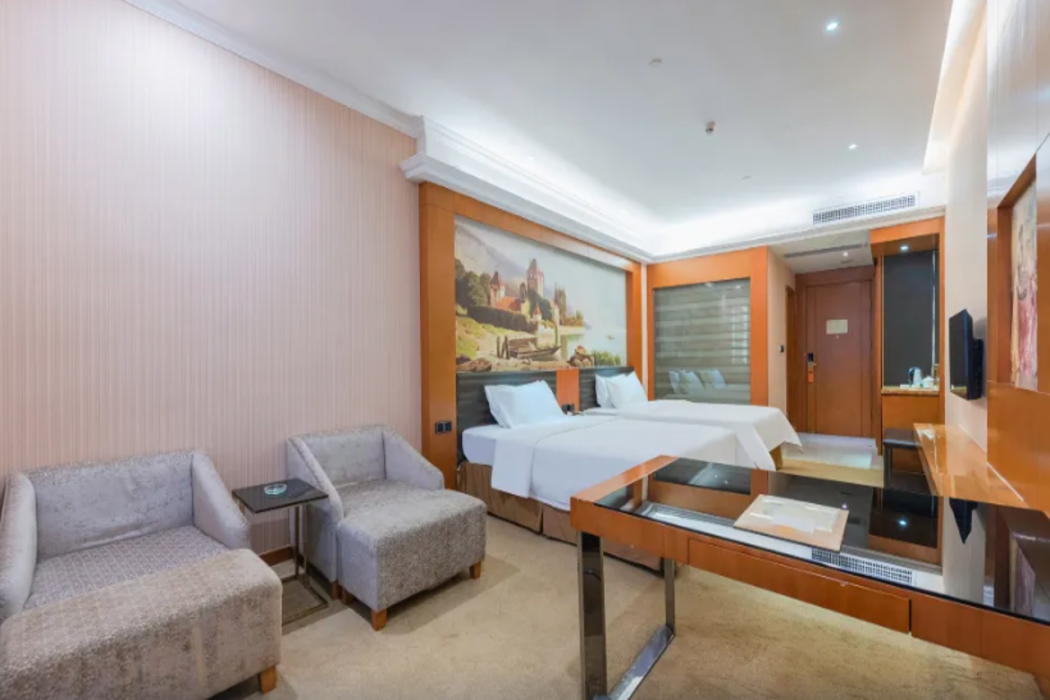 Vienna Hotel (Guangzhou South Railway Station Hanxi Changlong Scenic Spot) 17/42
