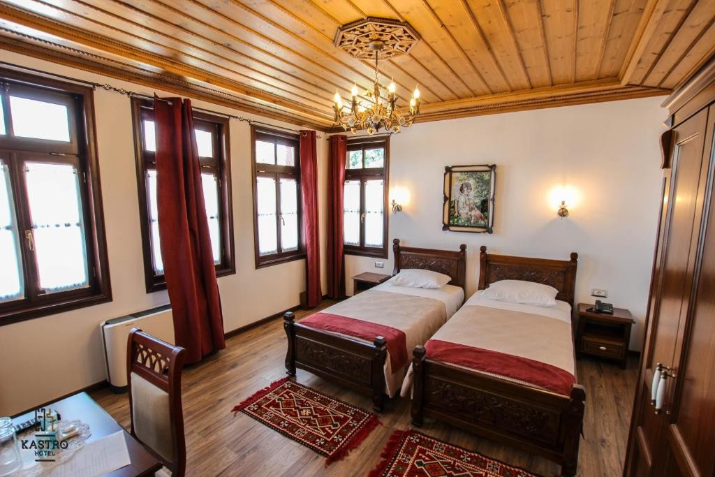 Hotel Kastro 27/68