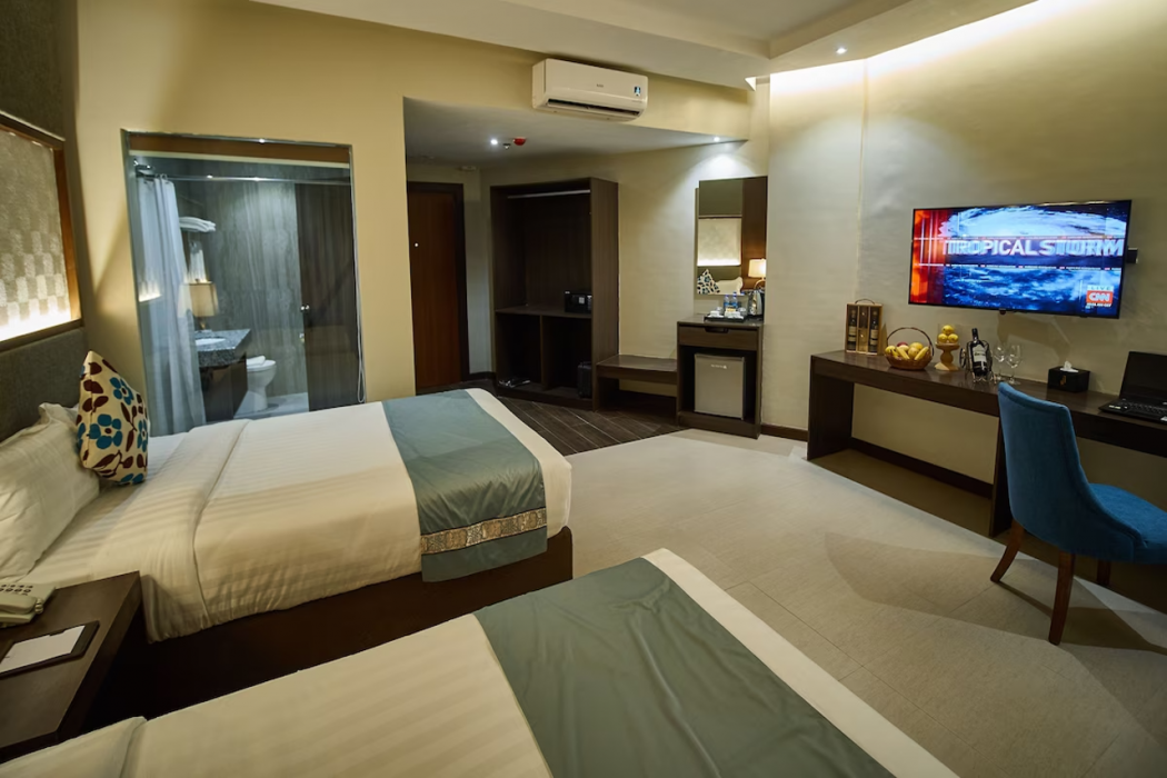 J7 Hotel Plaza photo4