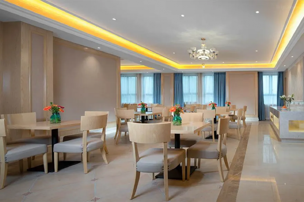 Vienna Hotel (Chongqing Jiangjin Dingshan Park) 11/14