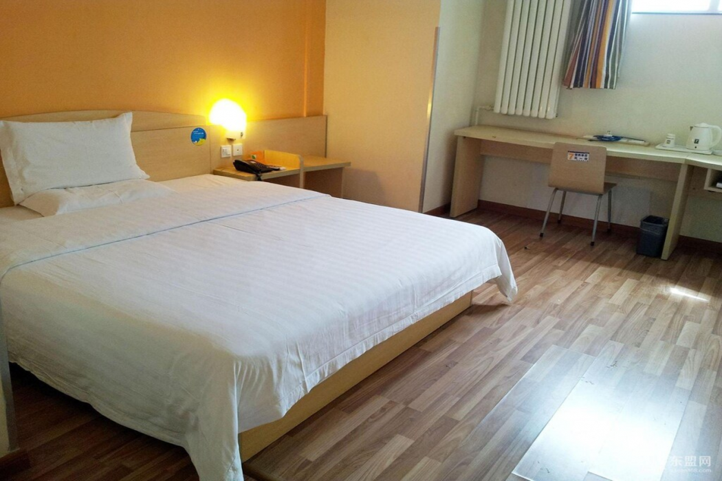 Vienna Hotel (Shanghai Nanjing Road Pedestrian Street) 7/7