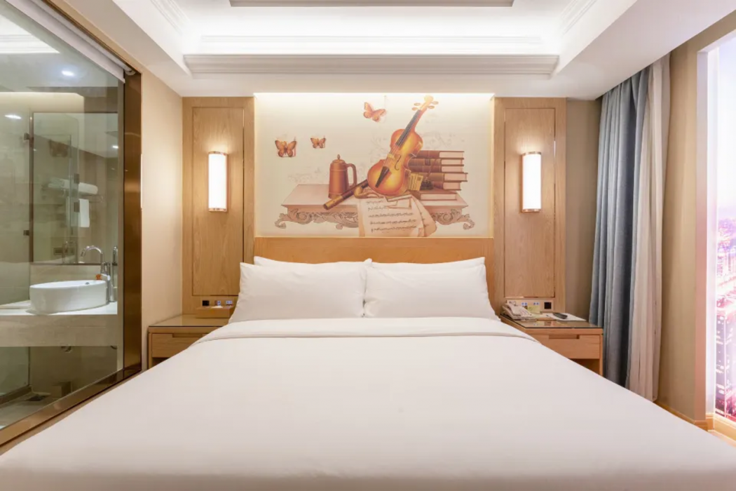 Vienna Hotel (Chongqing Jiefangbei Pedestrian Street) 6/11