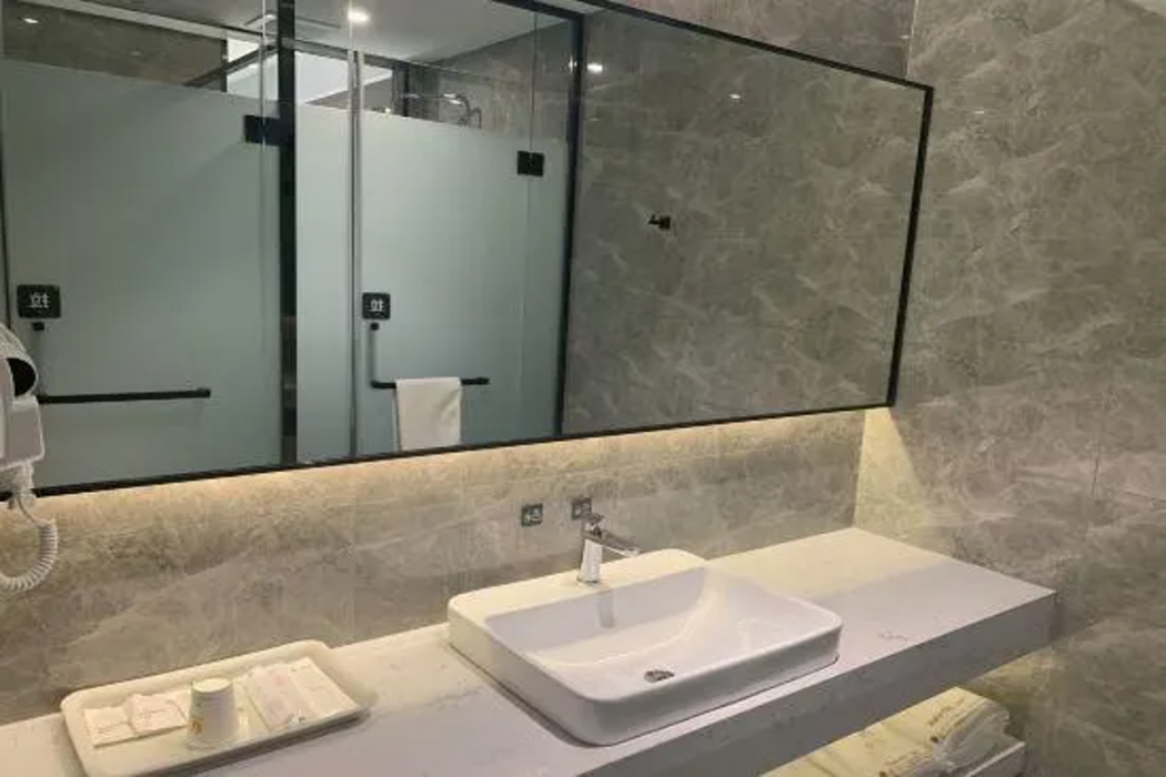 7 Days Inn Chongqing Liangping South Station high-speed railway station Branch 18/36