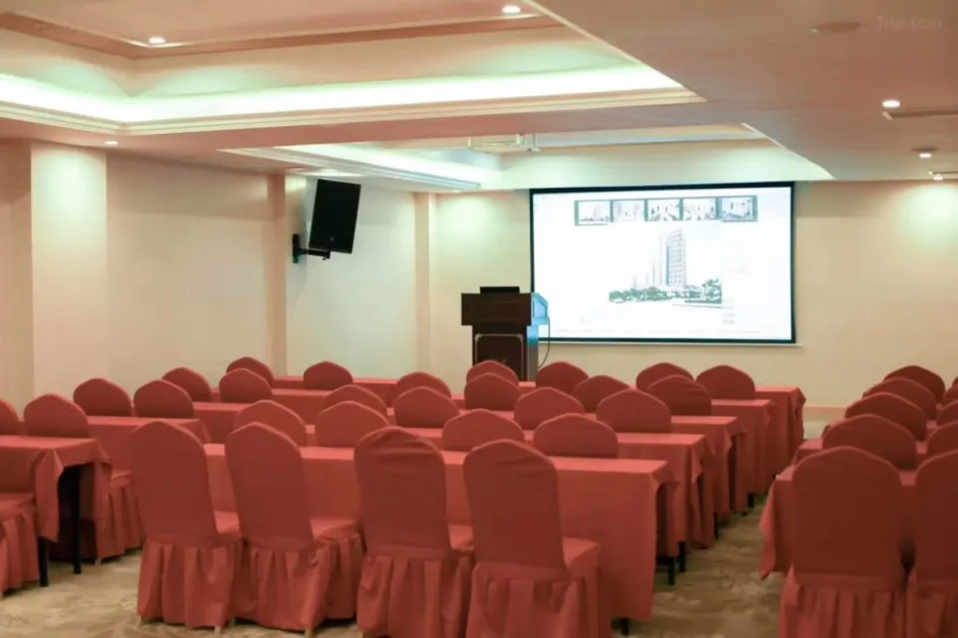 Vienna Hotel (Chongqing Wanzhou Wanda Plaza) 7/8