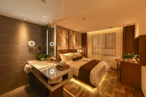 James Joyce Coffetel (Beijing Yizhuang Development Zone and Dazu Square and Tongji Road) 7/19
