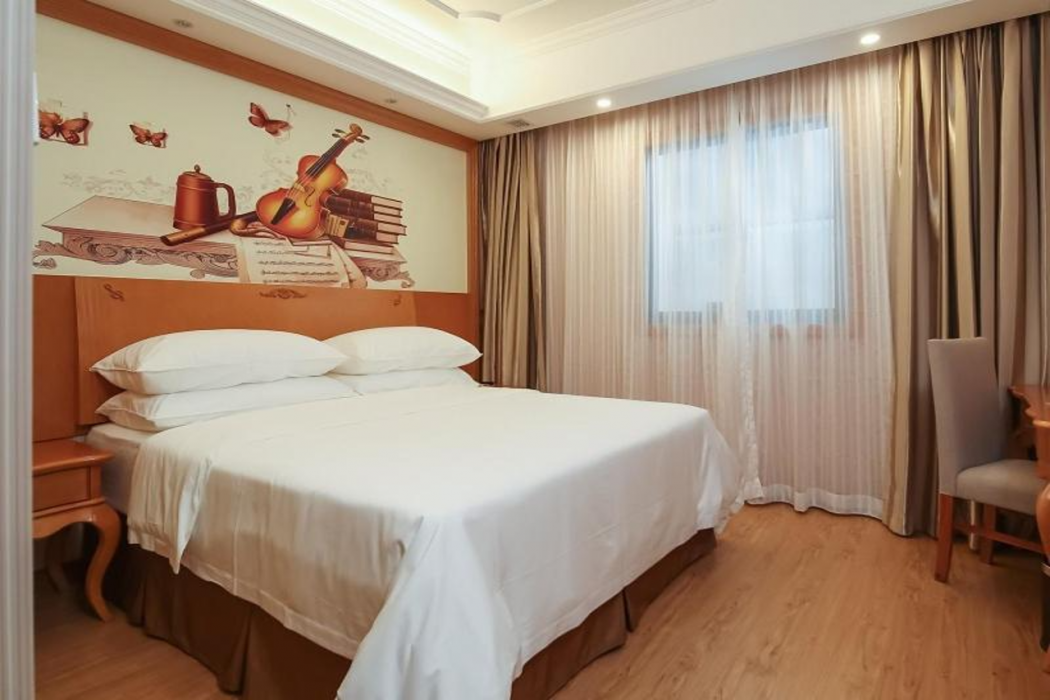 Vienna Hotel (Nanjing Olympic Sports Center) 7/26