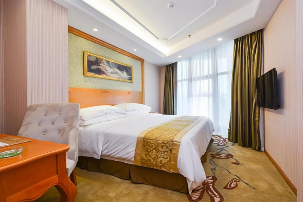 Vienna Hotel (Nanjing Puzhu Middle Road) 10/29