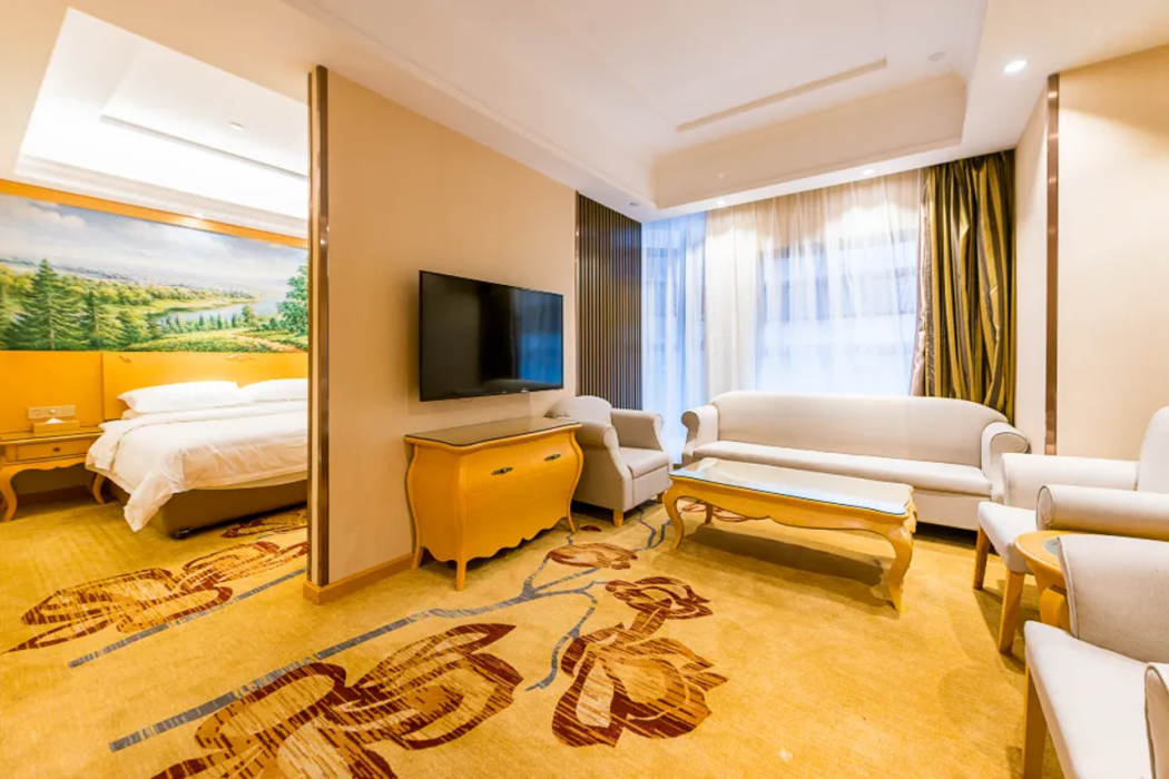 Vienna Hotel (Nanjing Qidi Street) 23/35