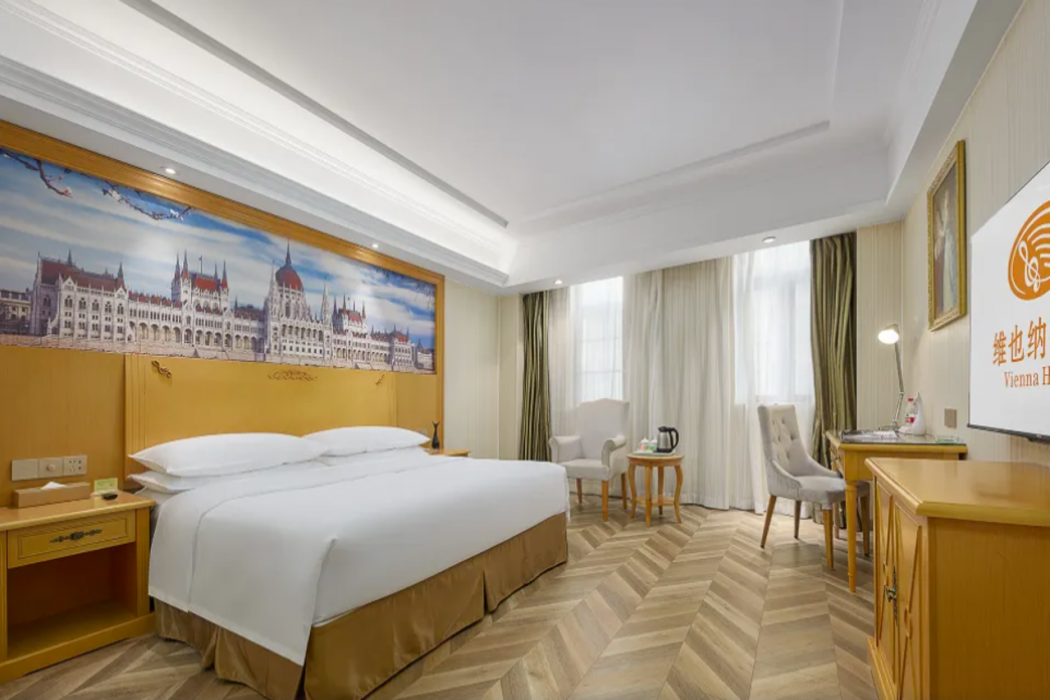 Vienna Hotel (Nanjing Wende Road Metro Station Yanchuang Park) photo3