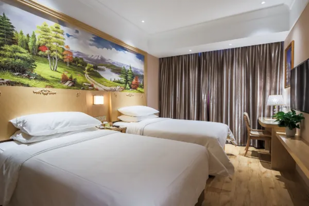 Vienna Hotel (Shanghai Hongmei South Road) 16/39