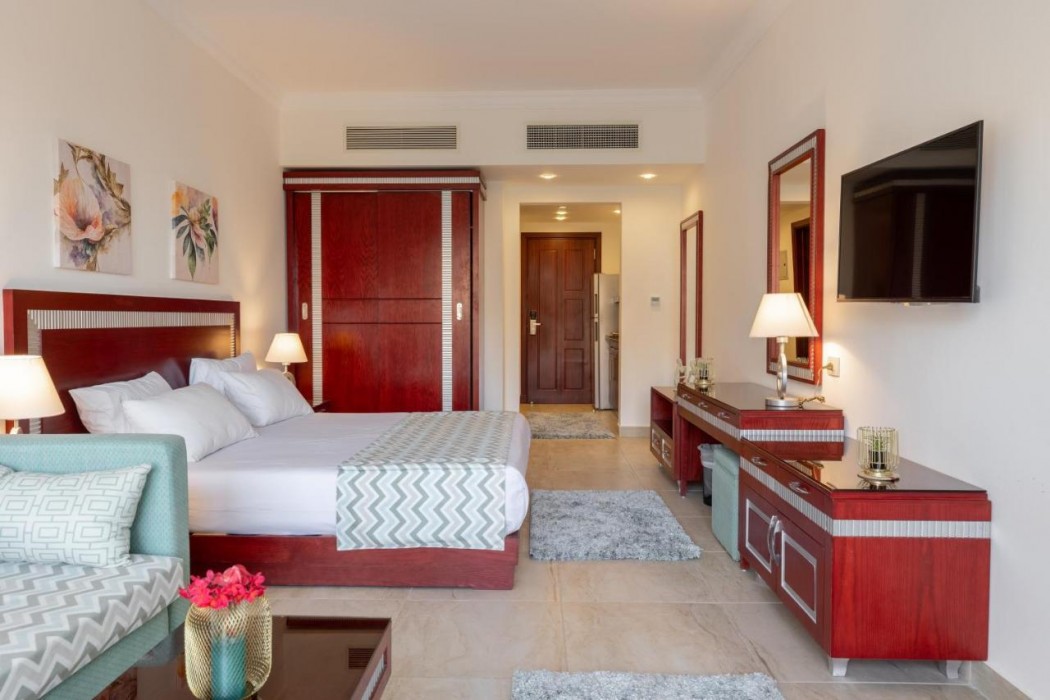 Oyster Bay Beach Suites 8/60