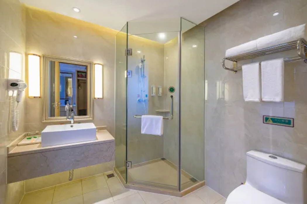 Vienna Hotel (Shenzhen Dapeng New District Kuiyong) 16/38