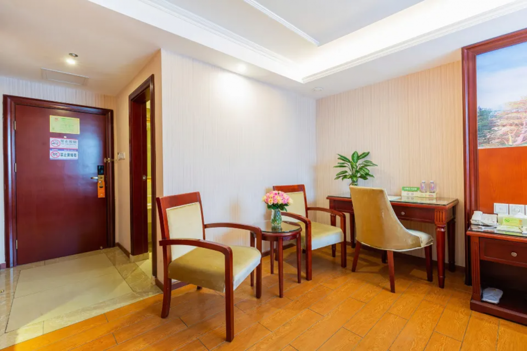 Vienna Hotel (Shenzhen Guanguang Road Foxconn) 24/58