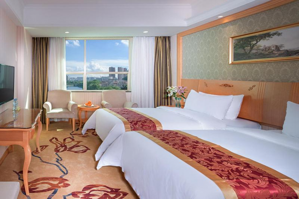 Vienna Hotel (Shenzhen Guanlan Renmin Road Heping) 23/37