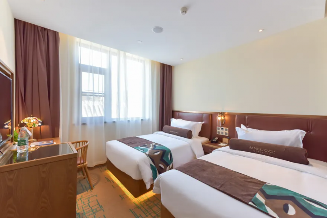 Choenix Hotel (Beijing Tiananmen Square Qianmen Street Subway Station) 20/46