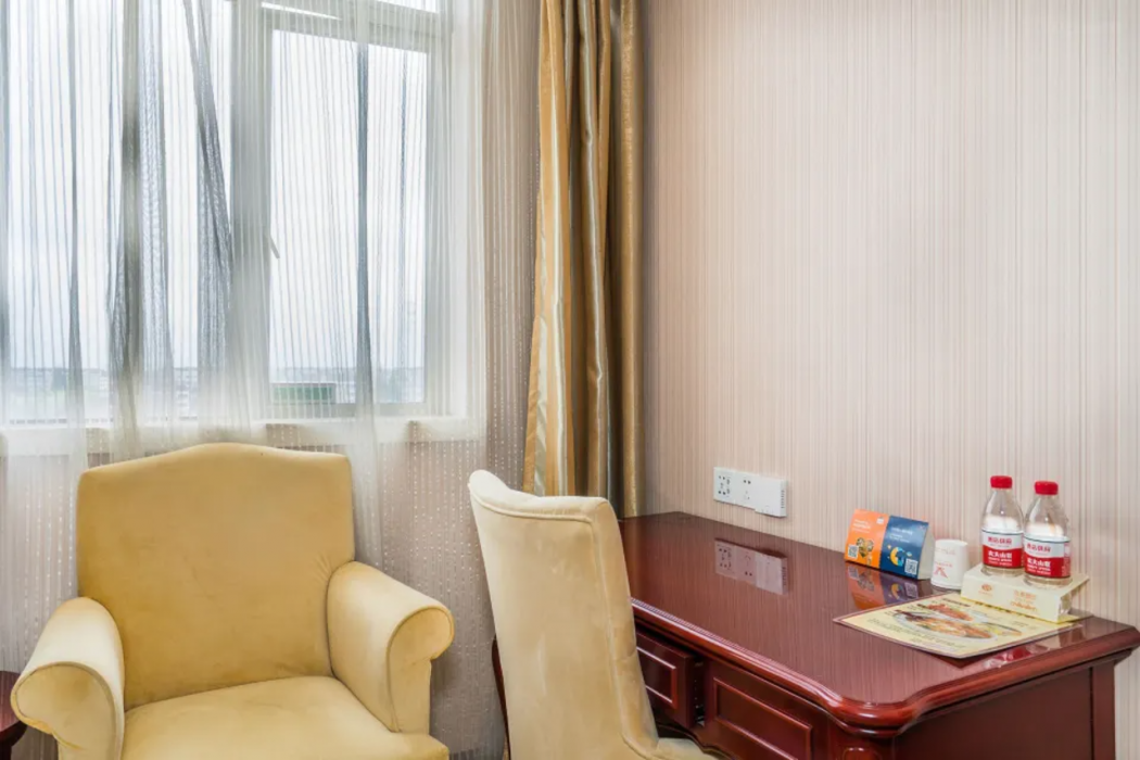 Vienna Classic Hotel (Shanghai Jinshan Zhangyan Industrial Park Zhongqiao College) 9/23