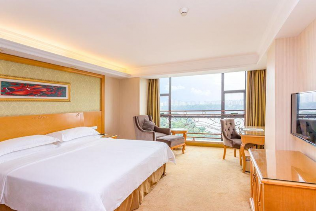 Vienna Hotel (Changlong Dashi River Garden Store in Panyu, Guangzhou) 22/47