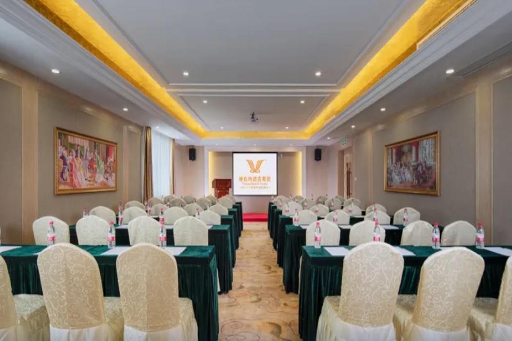 Vienna Hotel (Chengdou Dufu Thatched Cottage Jinsha Site) 22/37