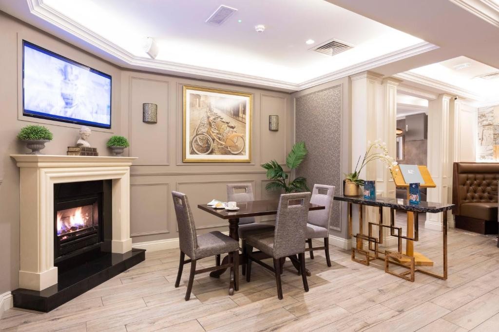 The Schull Harbour Hotel 25/56