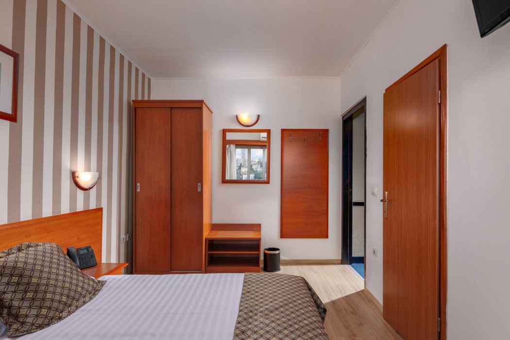 Hotel Neboder 10/62