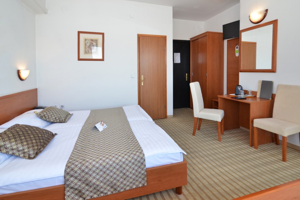 Hotel Neboder 18/62