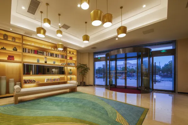 Manju Hotel (Wanda Plaza Branch of Xiangshan Passenger Transport Center) 7/24