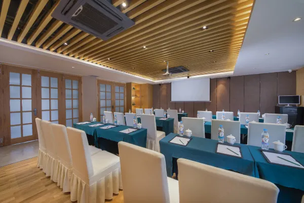 Manju Hotel (Wanda Plaza Branch of Xiangshan Passenger Transport Center) 22/24