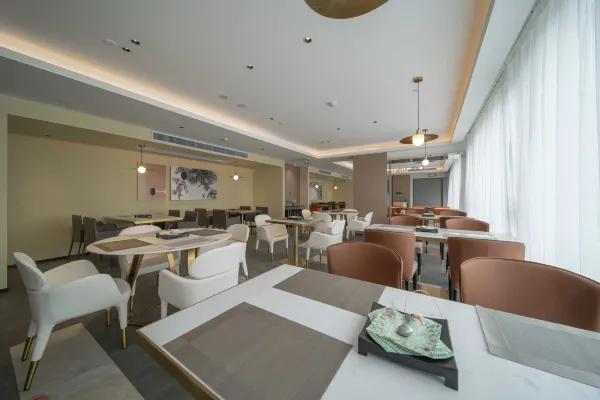 Kaiyuan Yiju Hotel (Xinchang Dafosi store) 23/47