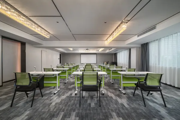 Kaiyuan Yiju Hotel (Xinchang Dafosi store) 27/47