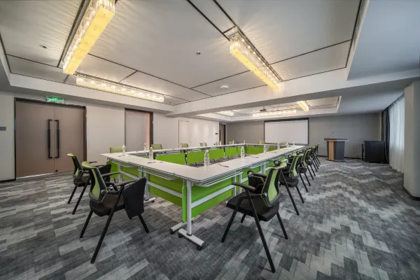 Kaiyuan Yiju Hotel (Xinchang Dafosi store) 25/47