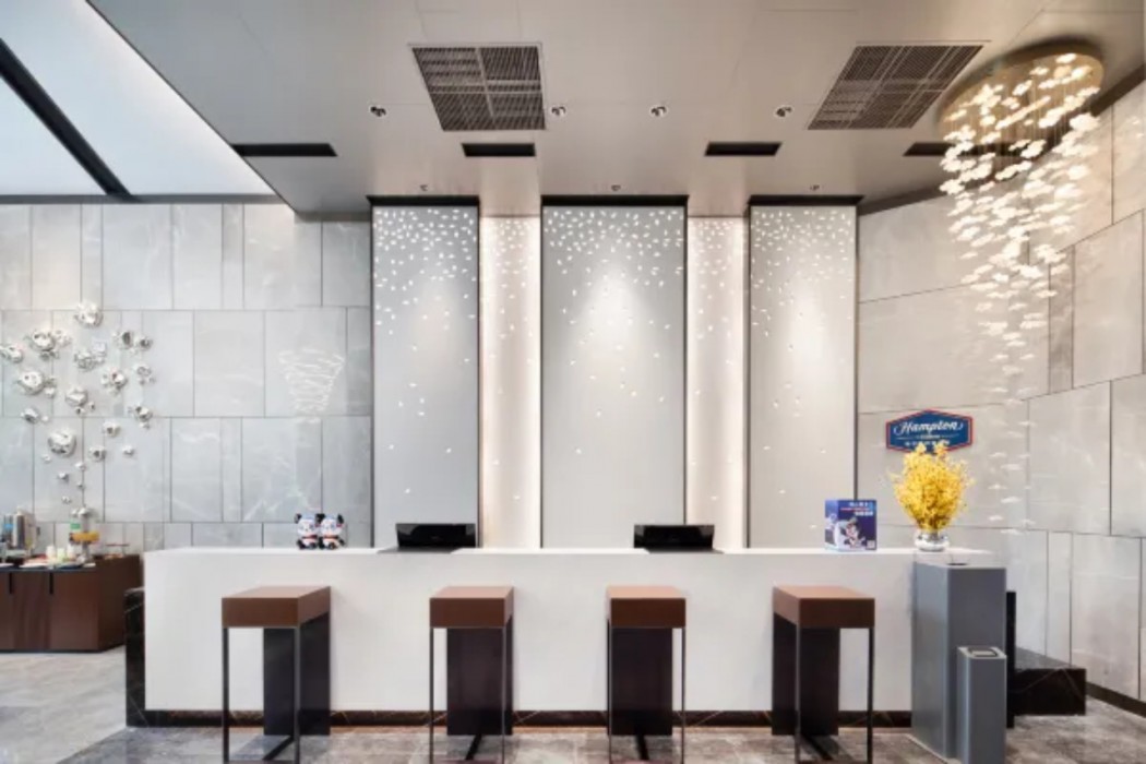 Hilton Huanpeng Hotel, Nantong High-speed Railway Station 4/16